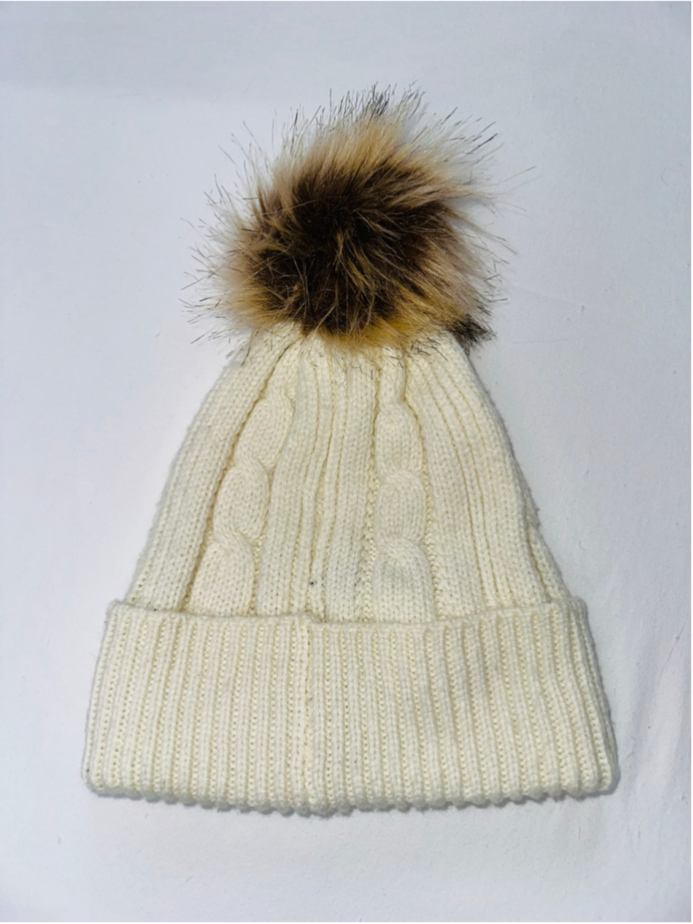 Lauren Ralph Lauren Rhinestone Logo Cable Knit Faux Fur Pom Beanie Ivory One Siz - Picture 4 of 6